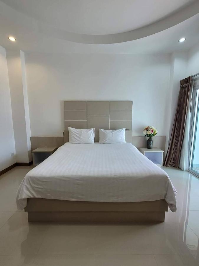 Ketsara Hotel Maha Sarakham Buitenkant foto