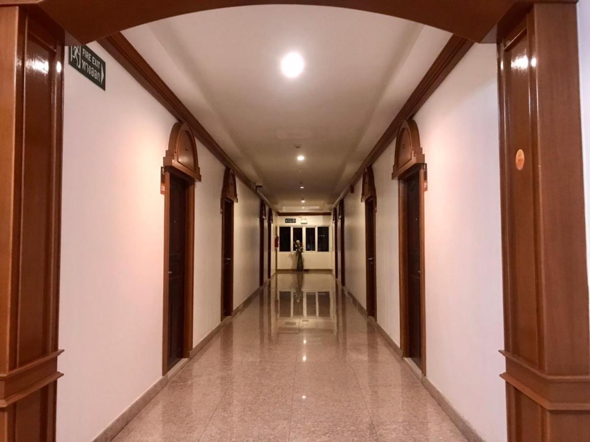 Ketsara Hotel Maha Sarakham Buitenkant foto