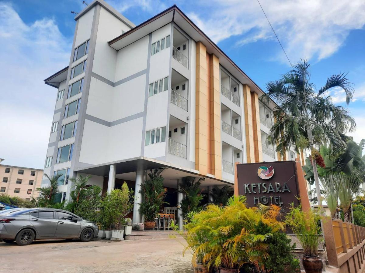 Ketsara Hotel Maha Sarakham Buitenkant foto