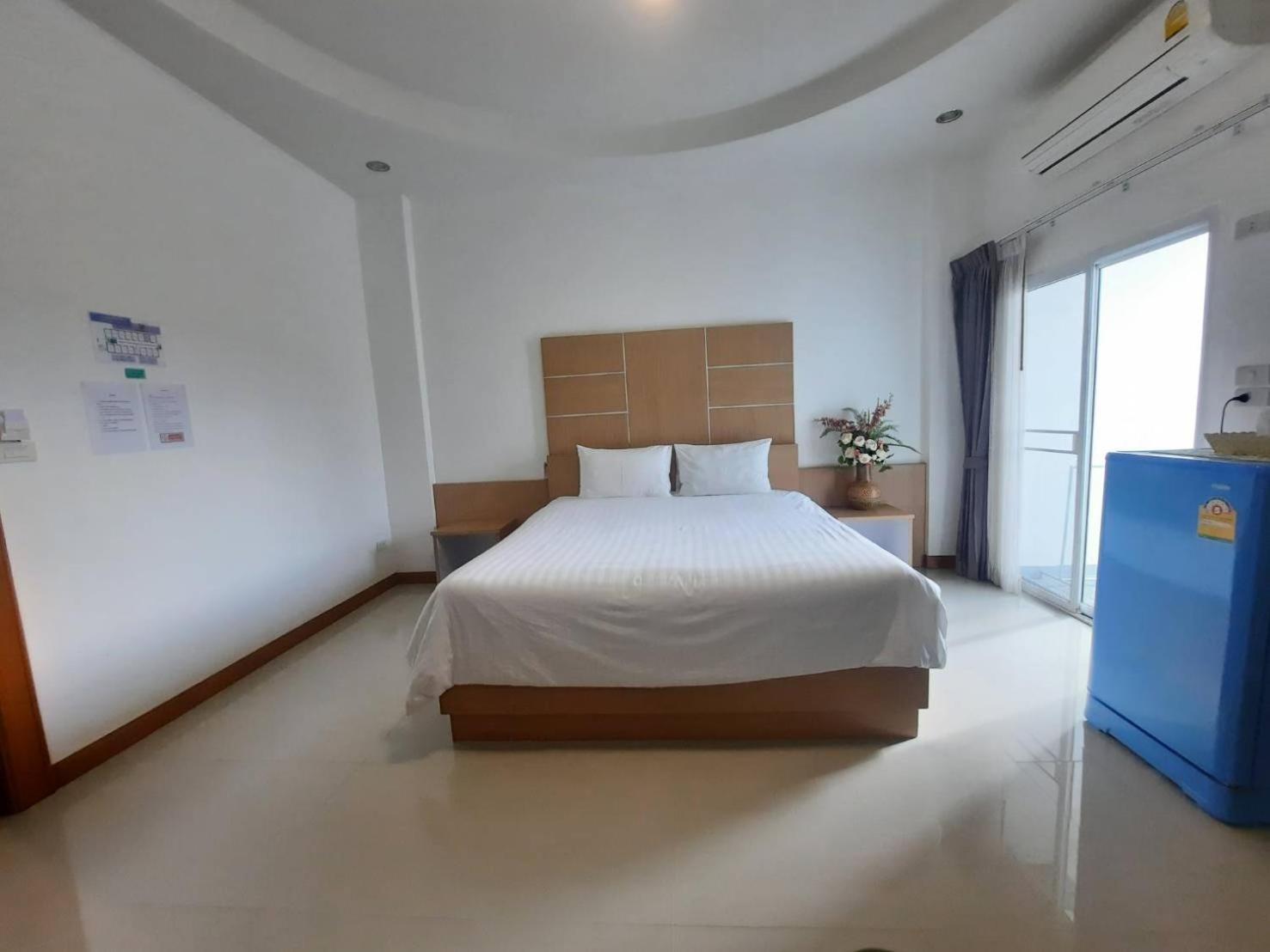 Ketsara Hotel Maha Sarakham Buitenkant foto