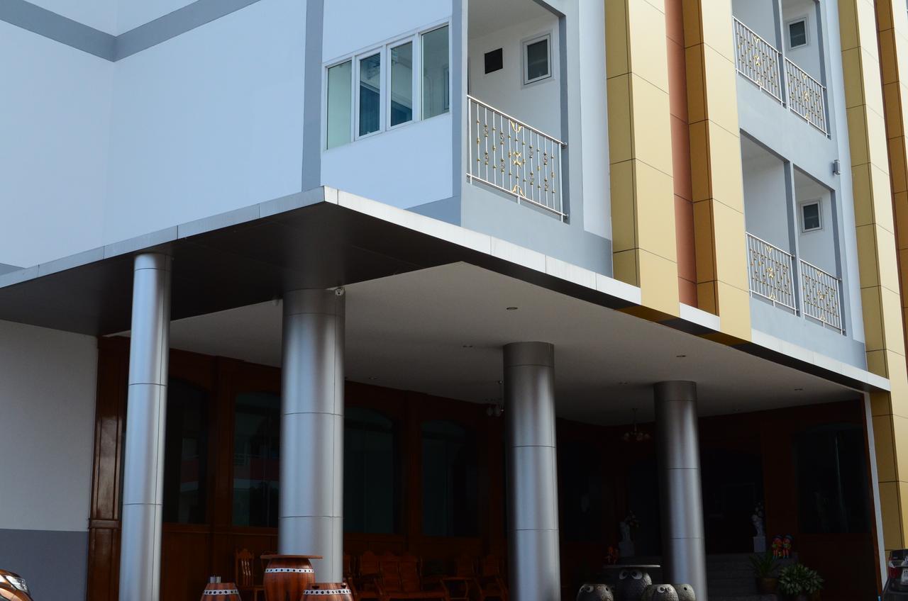 Ketsara Hotel Maha Sarakham Buitenkant foto