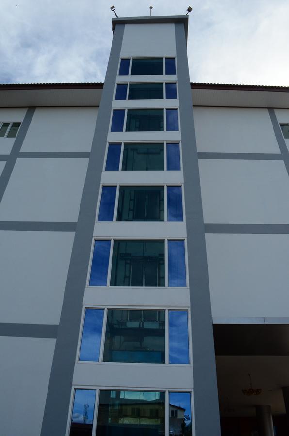 Ketsara Hotel Maha Sarakham Buitenkant foto